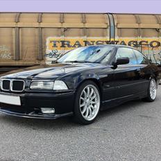 BMW            e36 320i solgt