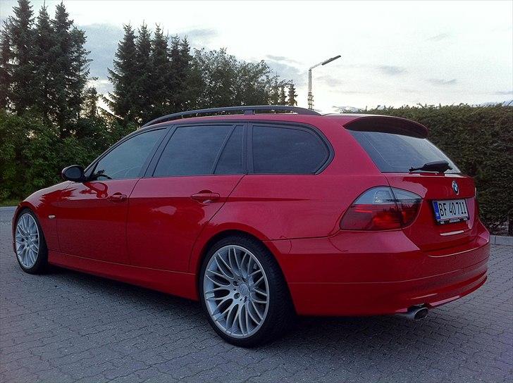 BMW 320d E91 St.car billede 3