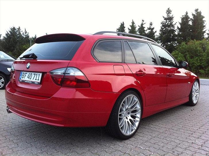 BMW 320d E91 St.car - Blackline baglygter billede 4