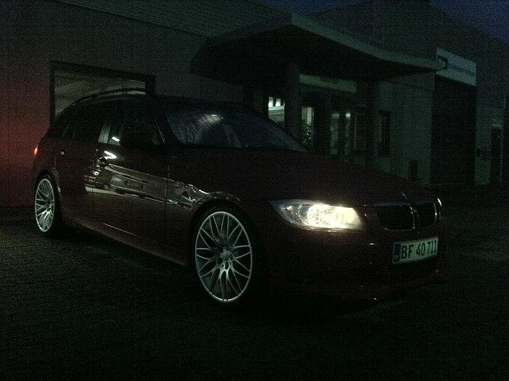 BMW 320d E91 St.car billede 13