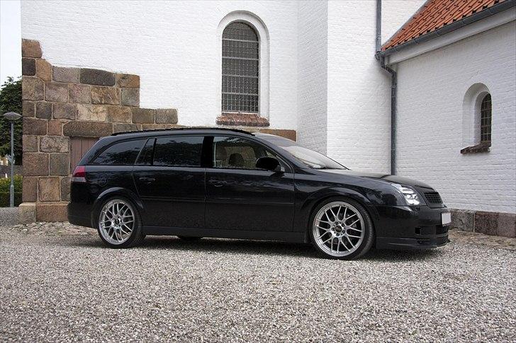 Opel Vectra C 3.0 V6 CDTi Wagon - Her lige et hurtigt forsøg på at de-chrome bilen....  billede 16