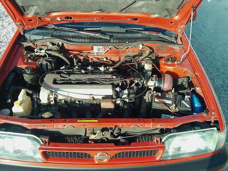 Nissan Sunny 2,0 GTI *SOLGT* billede 11