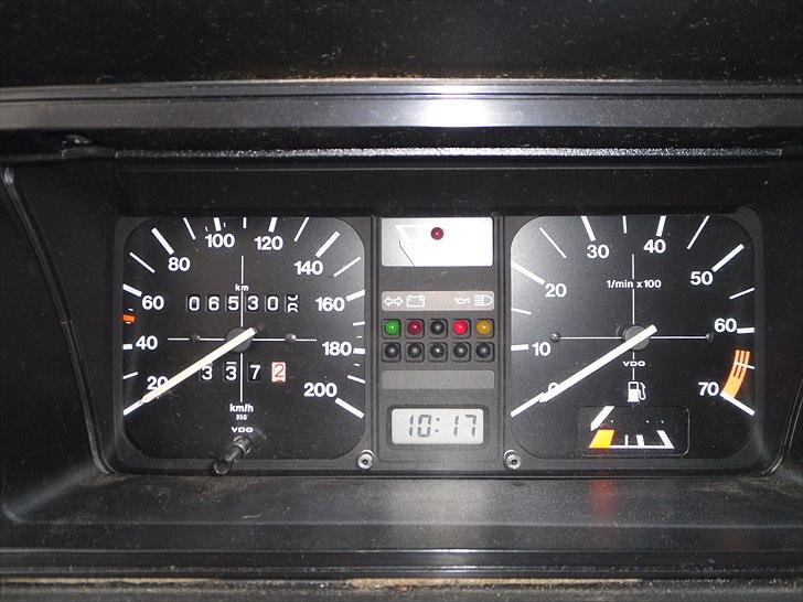 VW golf  1 automatic  - 65.306 km fra ny af til den 11.9.2010 billede 8