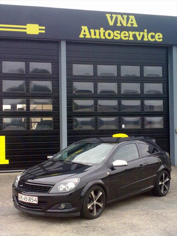 Opel Astra (SOLGT) - har fået monteret Irmscher gril (foran mit arbejde) billede 13