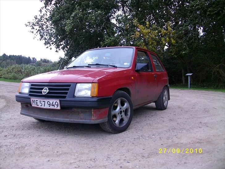 Opel Corsa A skrottet  billede 1