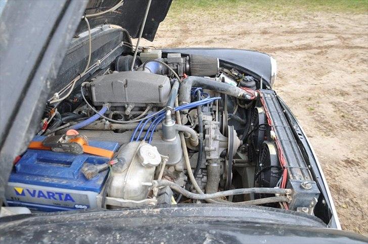 Land Rover Minor Rover V8 4x4 - Så røg den gamle viscose-ventilator ad H... til og blev erstattet af 2 x 1.200W elektriske blæsere. Dét virker .... billede 16