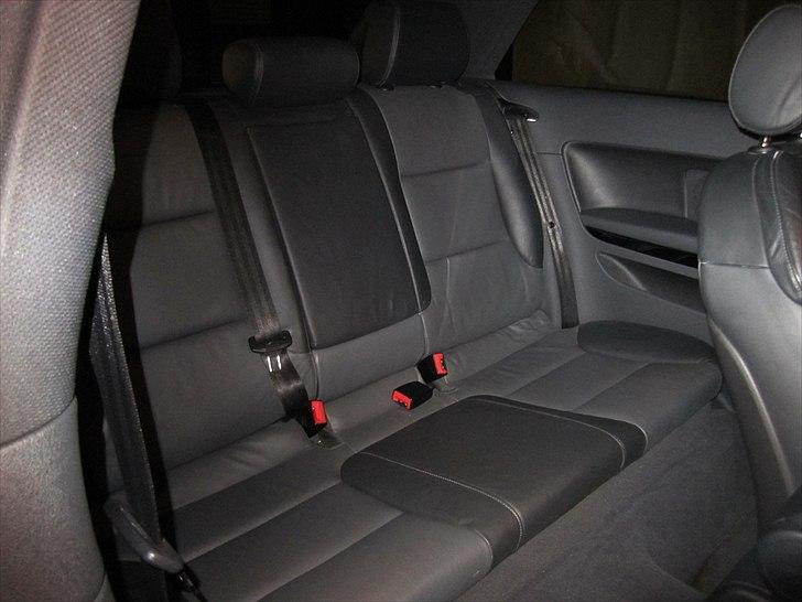 Audi A3 3,2 V6 Quattro - Bagsæderne kan rent faktisk bruges ;) billede 8