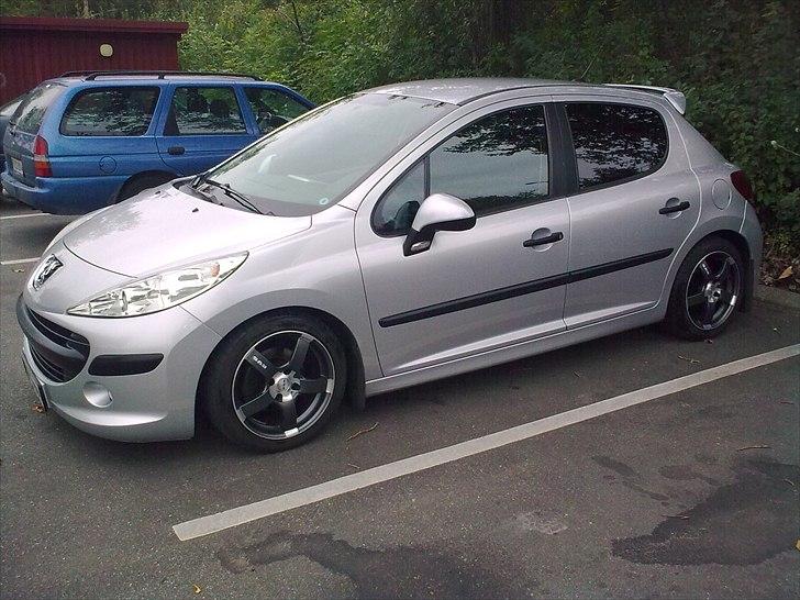 Peugeot 207 billede 2