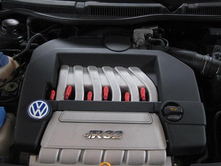 VW Golf R32 (Solgt) billede 10