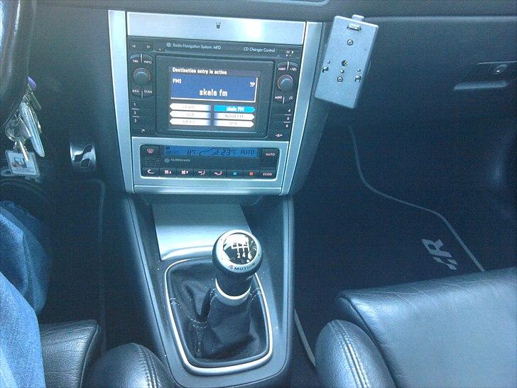 VW Golf R32 (Solgt) billede 14