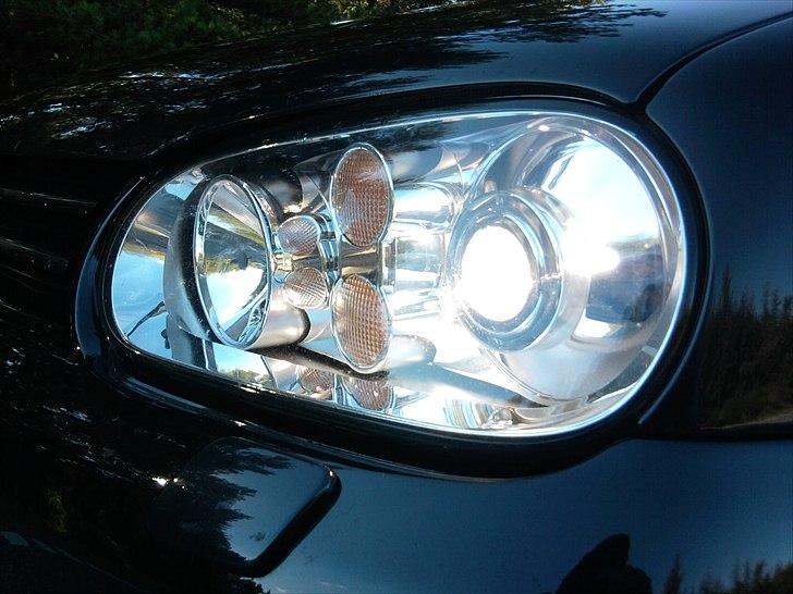 VW Golf R32 (Solgt) billede 16