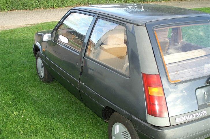 Renault 5 GTS - Venstre side billede 4