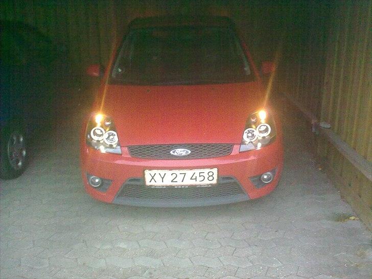 Ford Fiesta ST 150 (Solgt) - like the looks :) billede 19