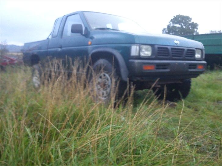 Nissan king cab 4x4 billede 2