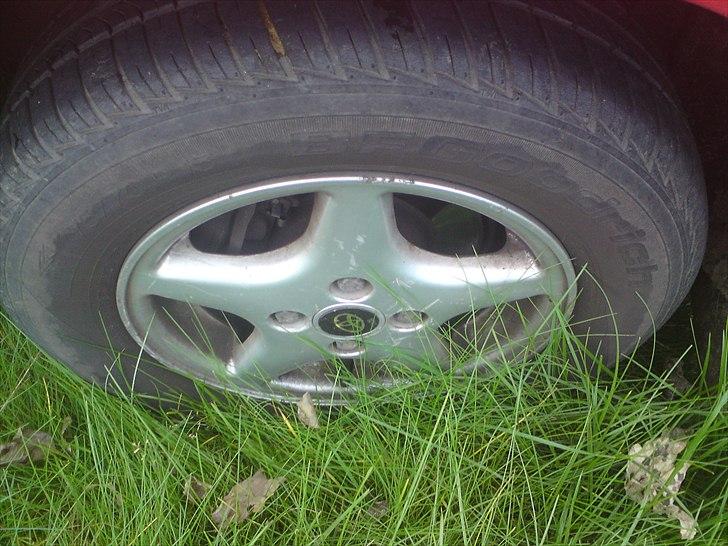 Toyota Corolla 1.3 XL SOLGT!! billede 6