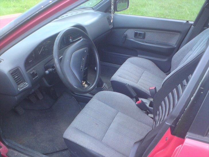 Toyota Corolla 1.3 XL SOLGT!! billede 7