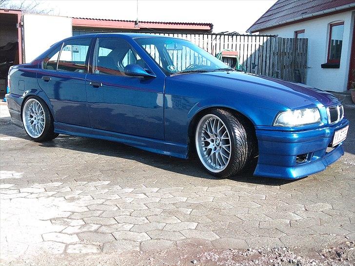 BMW E 36 320i billede 1