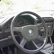 BMW 320i E30 (solgt)