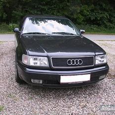 Audi 100