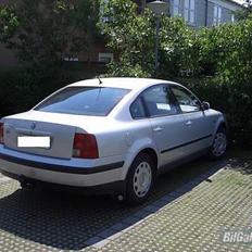 VW passat limo trendline