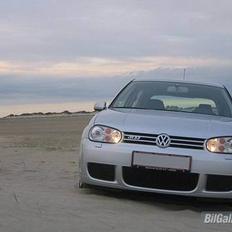 VW R32 V6 4-motion Solgt!