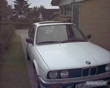 BMW 320i E30 (solgt) billede 1
