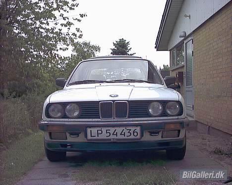 BMW 320i E30 (solgt) billede 2