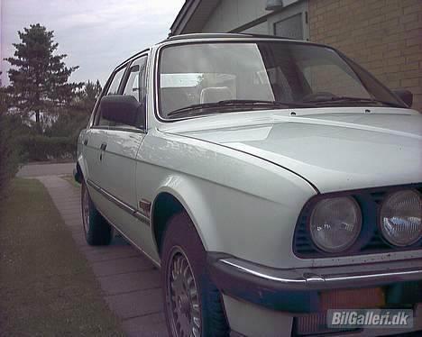 BMW 320i E30 (solgt) billede 7