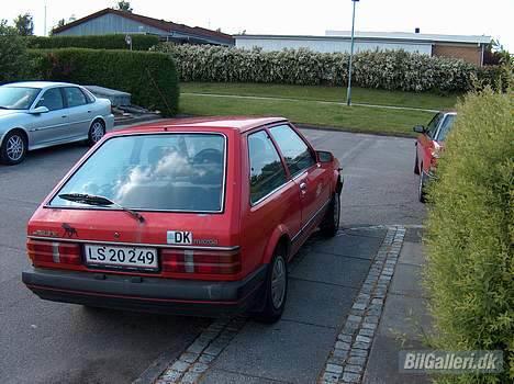 Mazda 323 "solgt" billede 2