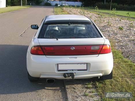 Mazda 323F billede 2