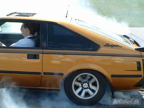 Toyota celica supra 2,8 - Kan man ikke lide røgen i køkkenet må man gå billede 3