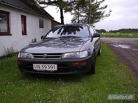 Toyota Corolla 1.6 R.I.P billede 1