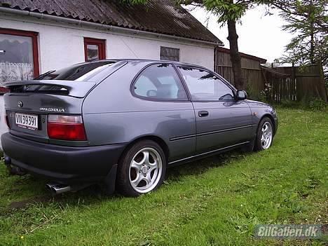 Toyota Corolla 1.6 R.I.P billede 4