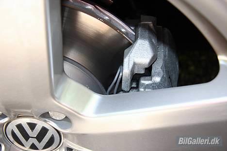 VW TOURAN 2.0 TDI -DSG-140HK - NYE SKIVER er PÆNEST!! billede 9