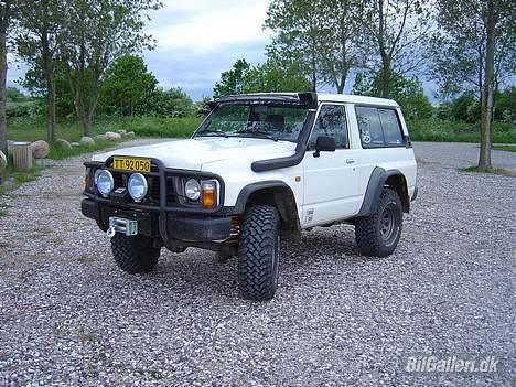 Nissan Patrol GR - Et styk ombygget nissan patrol billede 1