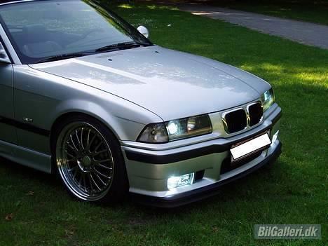 BMW 320 cabriolet *SOLGT* billede 8