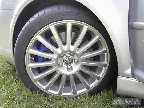 VW R32 V6 4-motion Solgt! billede 7