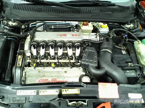 Alfa Romeo 156 2,5 V6 208 HK - Lige et billede af den dejlige maskine billede 9