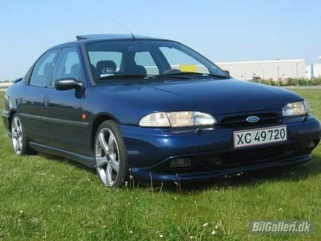 Ford Mondeo 2,0i 16v - SOLGT billede 1