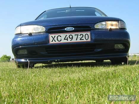Ford Mondeo 2,0i 16v - SOLGT billede 4