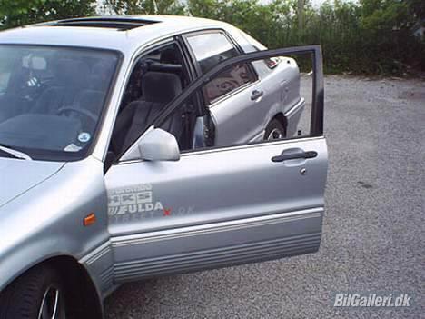 Mitsubishi Galant 2.0i LE - SOLGT!!! - Her igen mærkerne billede 16