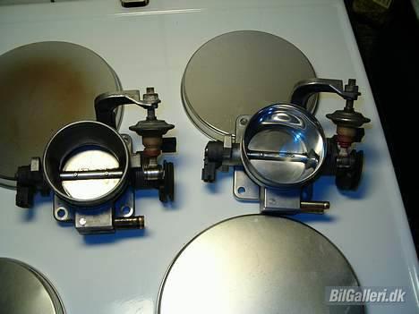 VW Golf VR6 - Billede af et bearbejdet Gas spjæld og et standard(det til venstre) billede 7