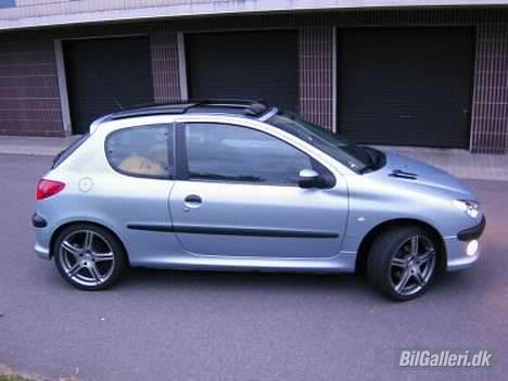 Peugeot 206 2.0 HDI (SOLGT) billede 3