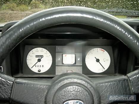 Ford Escort RS Turbo Cabriolet - Uhh mine hvide urskiver og rs rattet..... billede 6