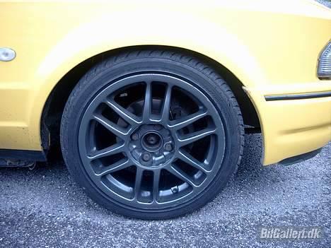 Ford Escort RS Turbo Cabriolet - Mine dynamics fælge med nye nankang 205/40 billede 9