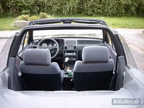 Ford Escort RS Turbo Cabriolet - Godt med overblik i en cabriolet. billede 13