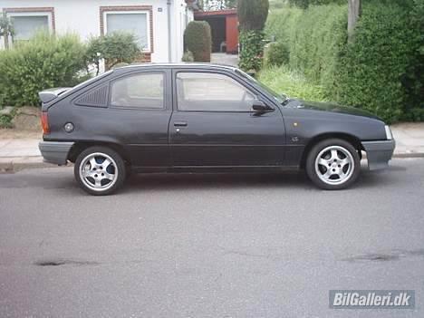 Opel Kadett e billede 2