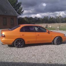 Toyota carina e solgt