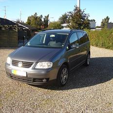 VW Touran 2.0 TDI ''Solgt''