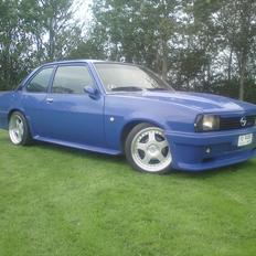 Opel Ascona B 2,2